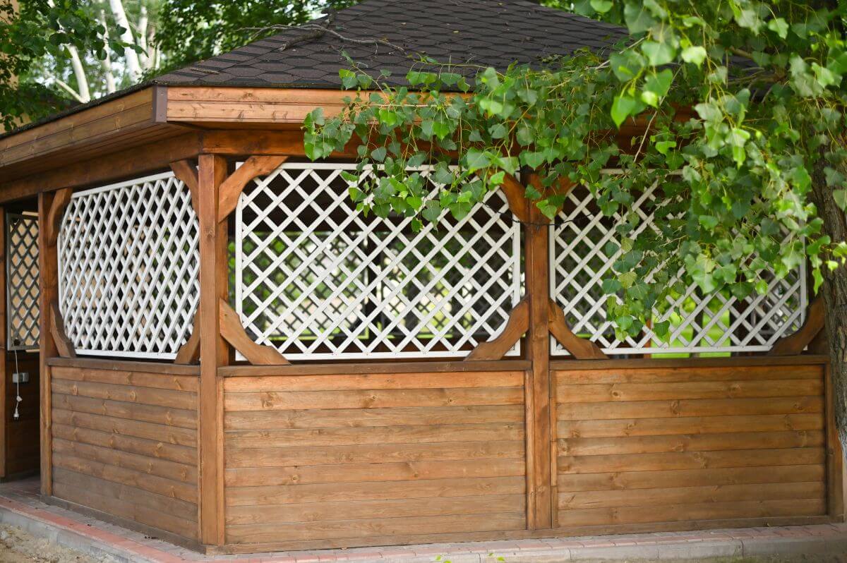 Najlepsza altana drewniana do samodzielnego montażu – ranking 2026